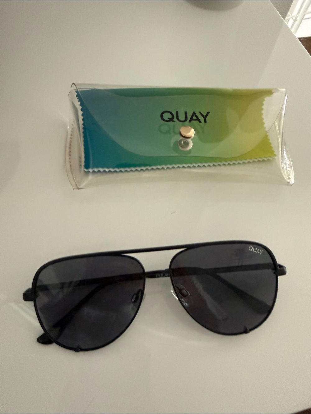Quay Australia Black Aviator Sunglasses with Gradient Teal-Green Case